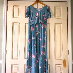 SMALLSHOW nursing / maternity-friendly dress size M